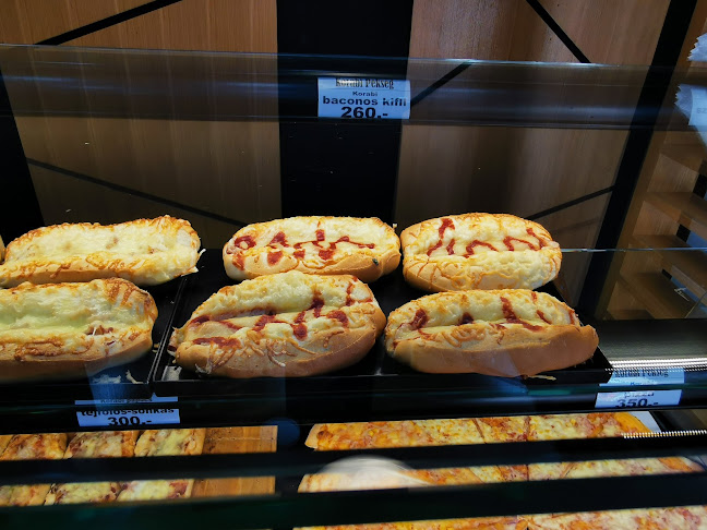 Opinii despre Korabi pékség în Győr - Vendéglátás