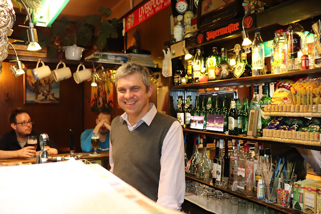 Két pisztoly söröző