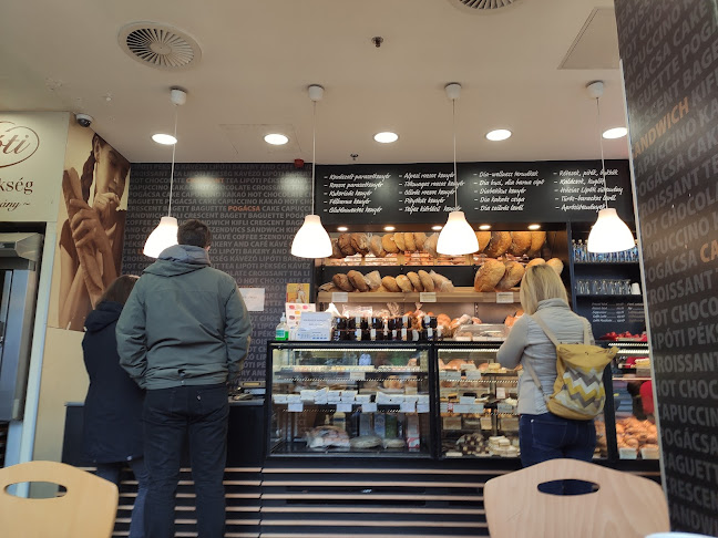 Comentarii opinii despre Lipóti Pékség Corvin