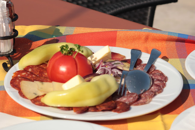 Opinii despre Ferenc Pince Csárda în Tihany - Vendéglátás