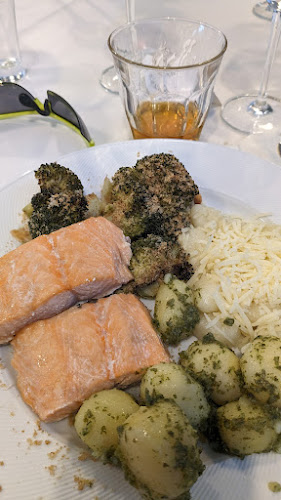 Comentarii opinii despre Egyetem Étterem