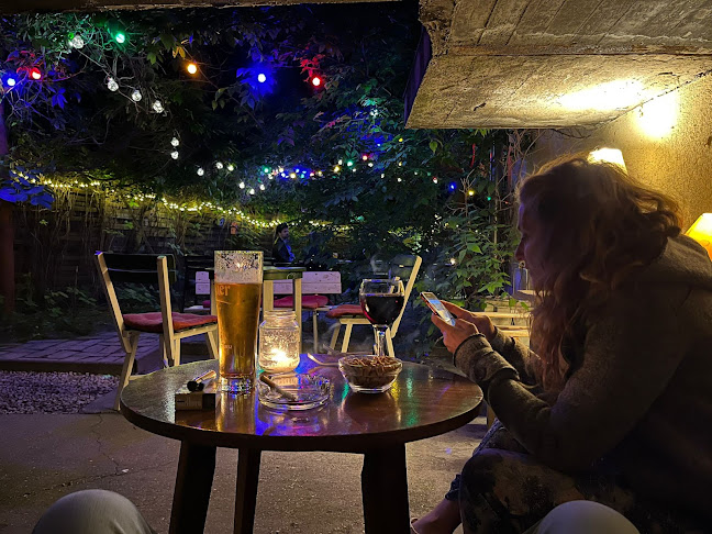 Opinii despre Jazz Kocsma în Szeged - Vendéglátás