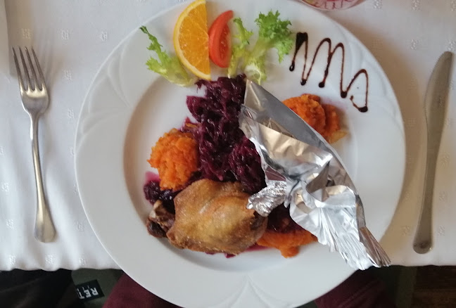 Szentmártonkáta, Szecsői út 70, 2254