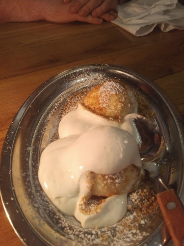 Sir Lancelot - Vendéglátás