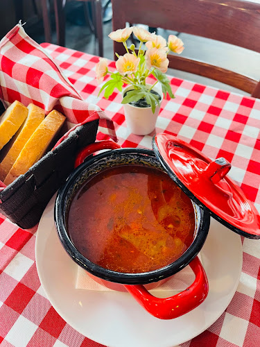 Opinii despre GRAPPA Restaurant Cafe&Pub în Budapest - Vendéglátás