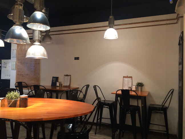 Vác, Március 15. tér 21, 2600