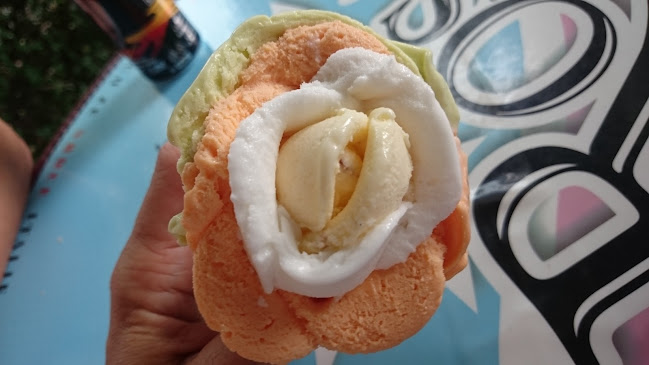 Opinii despre La Rosa Fagylaltozó în Siófok - Vendéglátás