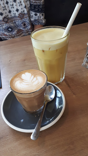 Rokusch - Vendéglátás