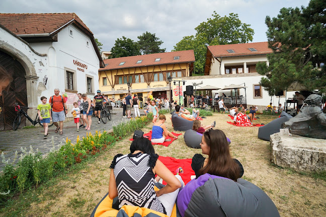 régi, Eger, Tinódi Sebestyén tér 4, 3300