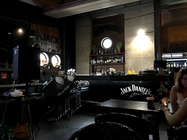 House Bar & Kitchen - Vendéglátás