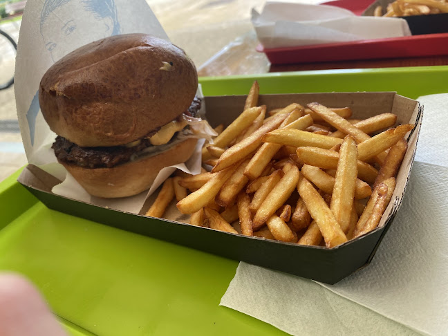 Comentarii opinii despre Pedró Büfé - Fagyizó