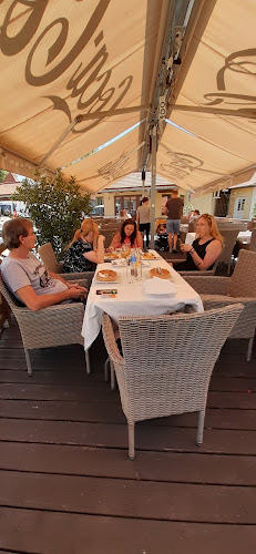 Opinii despre Jam Restaurant & Cafe în Kapuvár - Vendéglátás