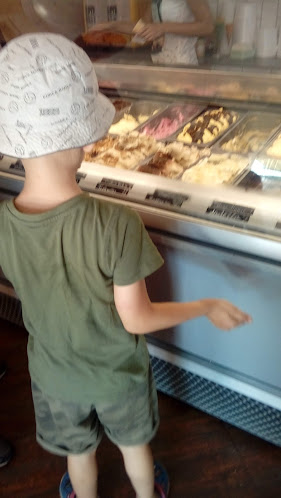 Kapitány Cukrászda - Vendéglátás