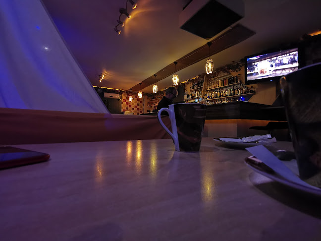 Opinii despre Szieszta Café în Érd - Vendéglátás