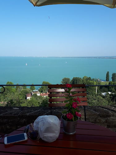 Régi Idők Udvara Skanzen és Étterem