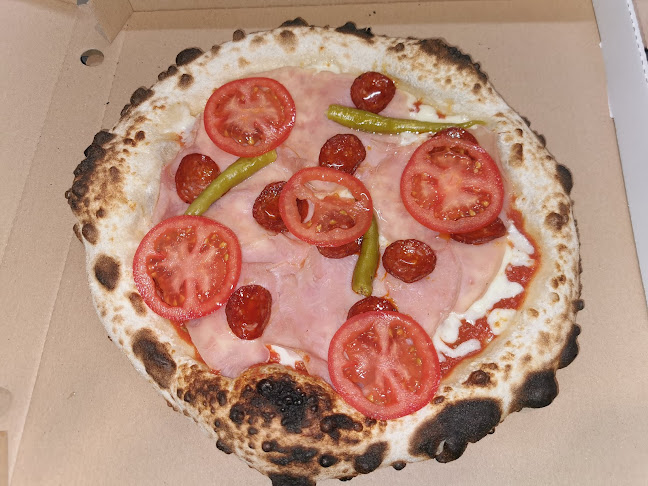 Finucci Pizzeria • Coffee - Vendéglátás