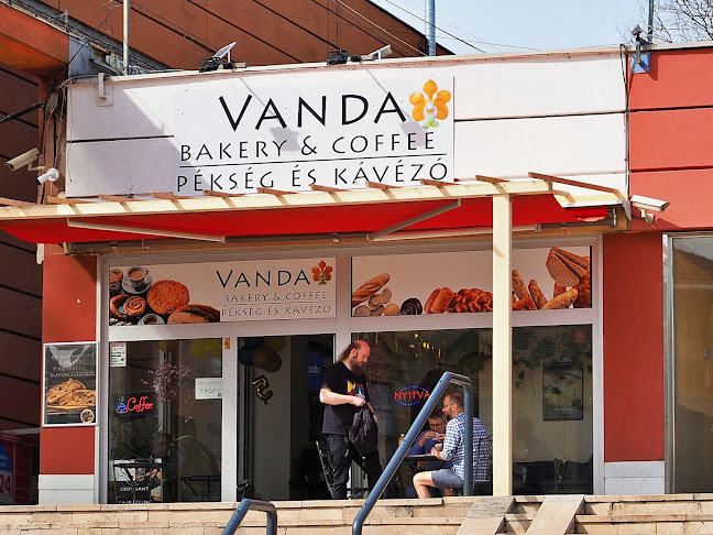 Comentarii opinii despre Vanda Pékség és Kávézó