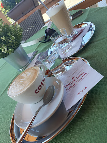 Comentarii opinii despre Lévai Garden - Caffe& Eis, Faházak, udvari kellékek