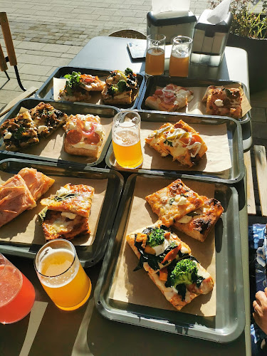 Comentarii opinii despre Pizza, Kávé, Világbéke