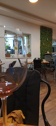 Balcsi Falatozó-Átmenetileg zárva, újranyitás 2025.október!Addig a Tölgyfa Étterem&Pub-ban tartunk nyitva! - Vendéglátás