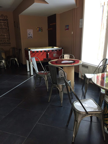 Alibi Gin Bár és Kávézó - Vendéglátás