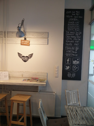 Comentarii opinii despre Mahalo Budapest