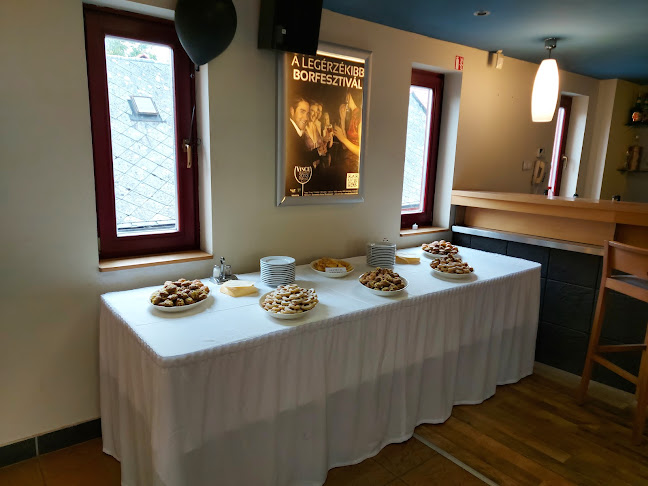 Pécs, Teréz u. 4, 7621