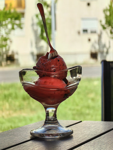 Hóvirág Fagylaltbár - Békés