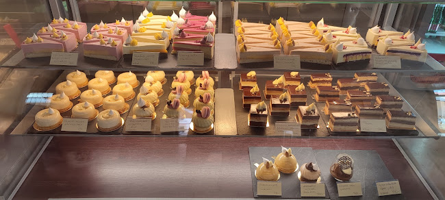 Pécs, Jókai tér 6, 7624