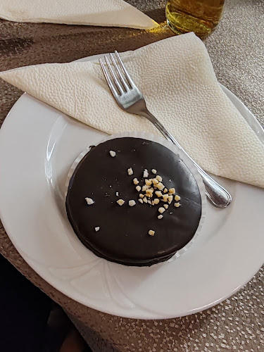 Opinii despre Schőnig Cukrászda és Kávéház în Veszprém - Vendéglátás