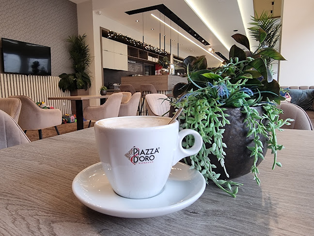 Opinii despre Bim-Bam Cukrászda în Kiskőrös - Vendéglátás