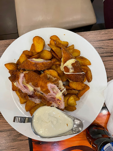 Opinii despre River Bistro în Jászberény - Vendéglátás