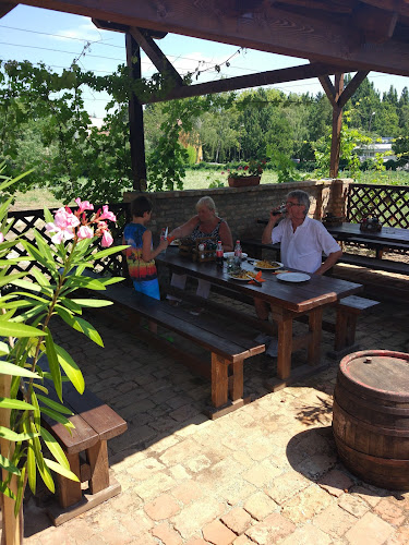 Marcello Pizzeria - Vendéglátás