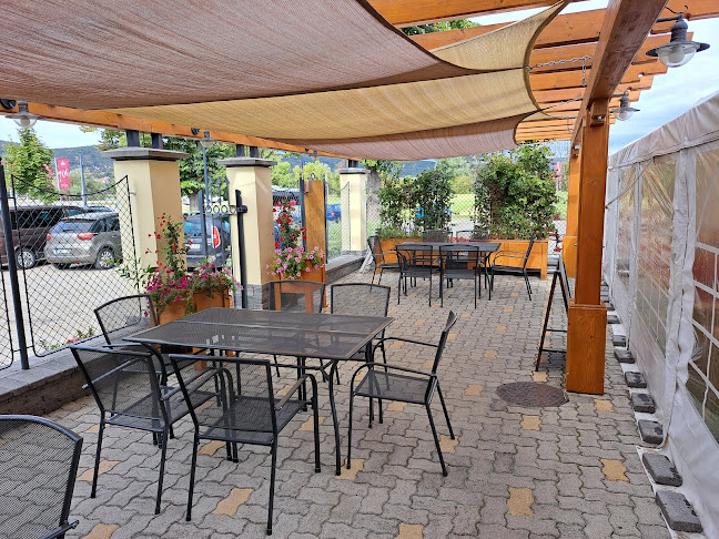 Comentarii opinii despre Kovács-Kert Étterem