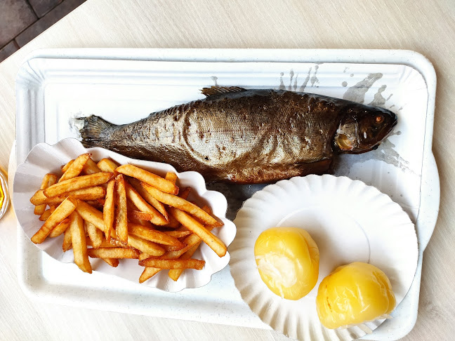 Opinii despre Halas Karcsi Büféje ( Best fish place at Balaton) în Zamárdi - Vendéglátás