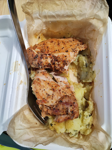 Dunaújváros, Szent István u., 2400