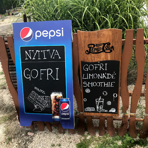 Comentarii opinii despre Bada Bing Gofrizó és Ételbár