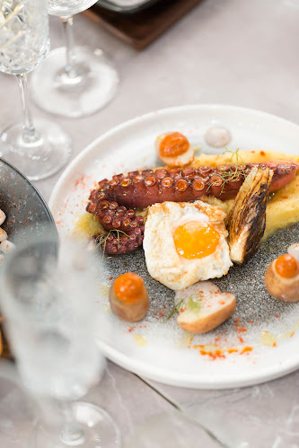 La Movida Bar & Restaurant - Vendéglátás