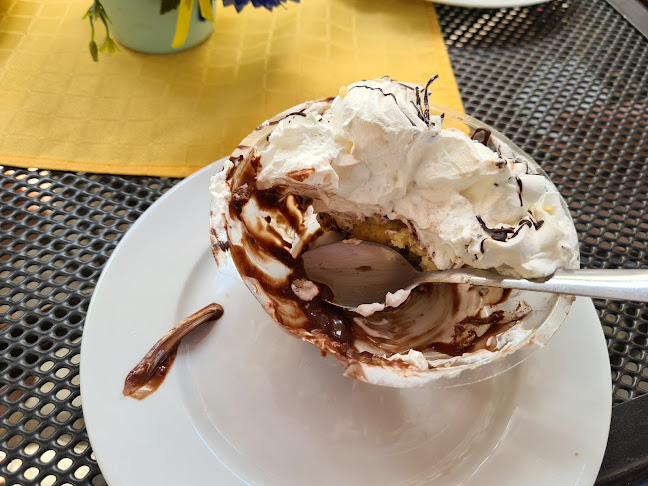 Opinii despre Marcipán Cukrászda în Hódmezővásárhely - Vendéglátás