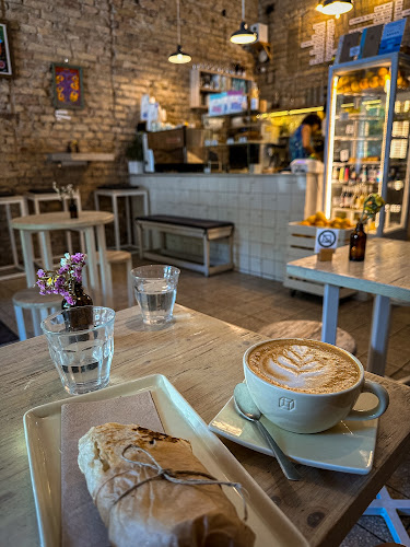 Cube Coffee Bar - specialty coffee shop - Budapest