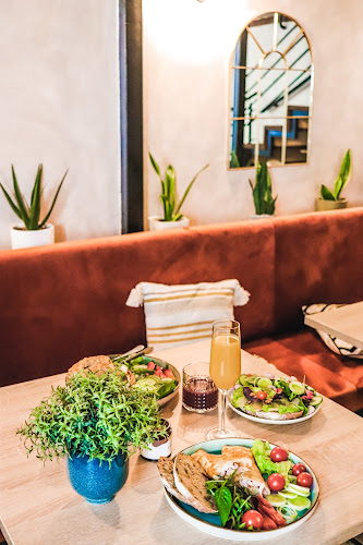 Opinii despre Frida Kávéház în Debrecen - Vendéglátás