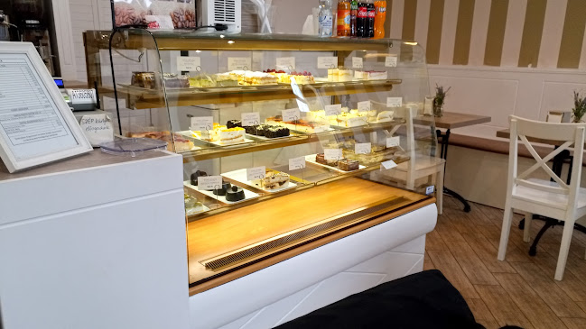 Comentarii opinii despre Dolce Fantasia Gelateria Italiana - Olasz fagylaltozó, kávézó, süteményező