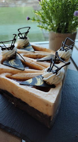 Comentarii opinii despre All In Cukrászda