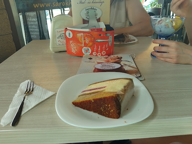 Poroszló, Fő út 20, 3388