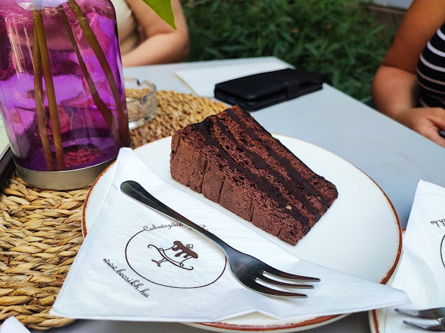 Bécsi Kávéház és Cukrászda Kft - Sütemények, torták. - Győr