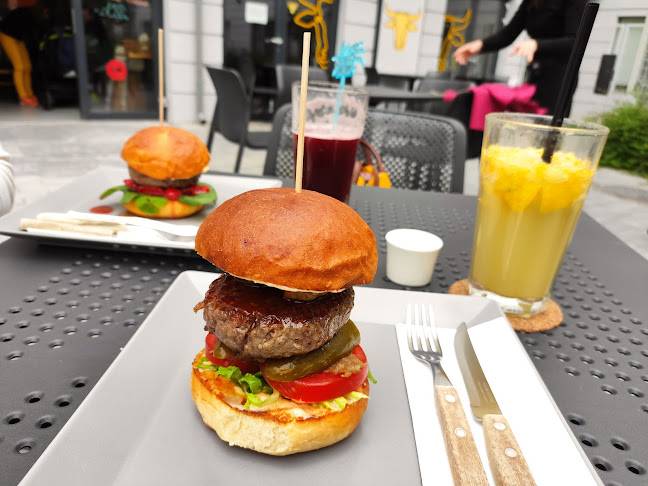 Opinii despre Pesti Burger és Bár în Budapest - Vendéglátás