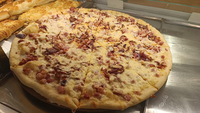 Opinii despre Niki pékség în Győr - Vendéglátás