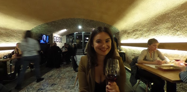 Opinii despre Kedves Wine Bistro & Shop - St. Andrea Wines în Eger - Vendéglátás