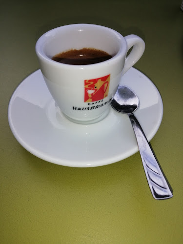 Opinii despre Zwinger Kávéház în Sopron - Vendéglátás