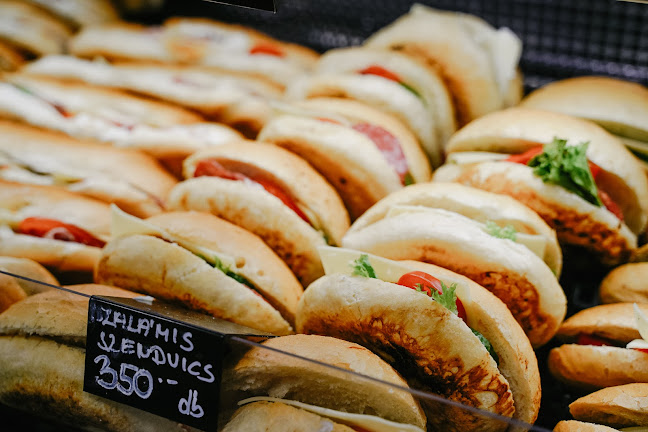 Opinii despre DITI Pékség în Debrecen - Vendéglátás